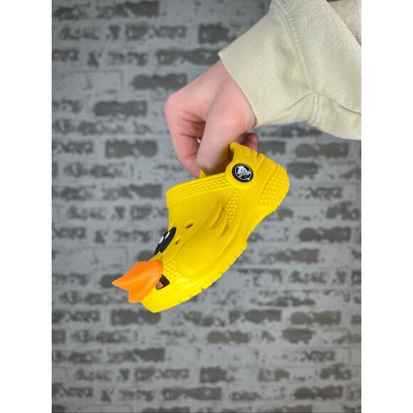 Crocs | kids yellow rubber duck clogs - Picture 5 of 5